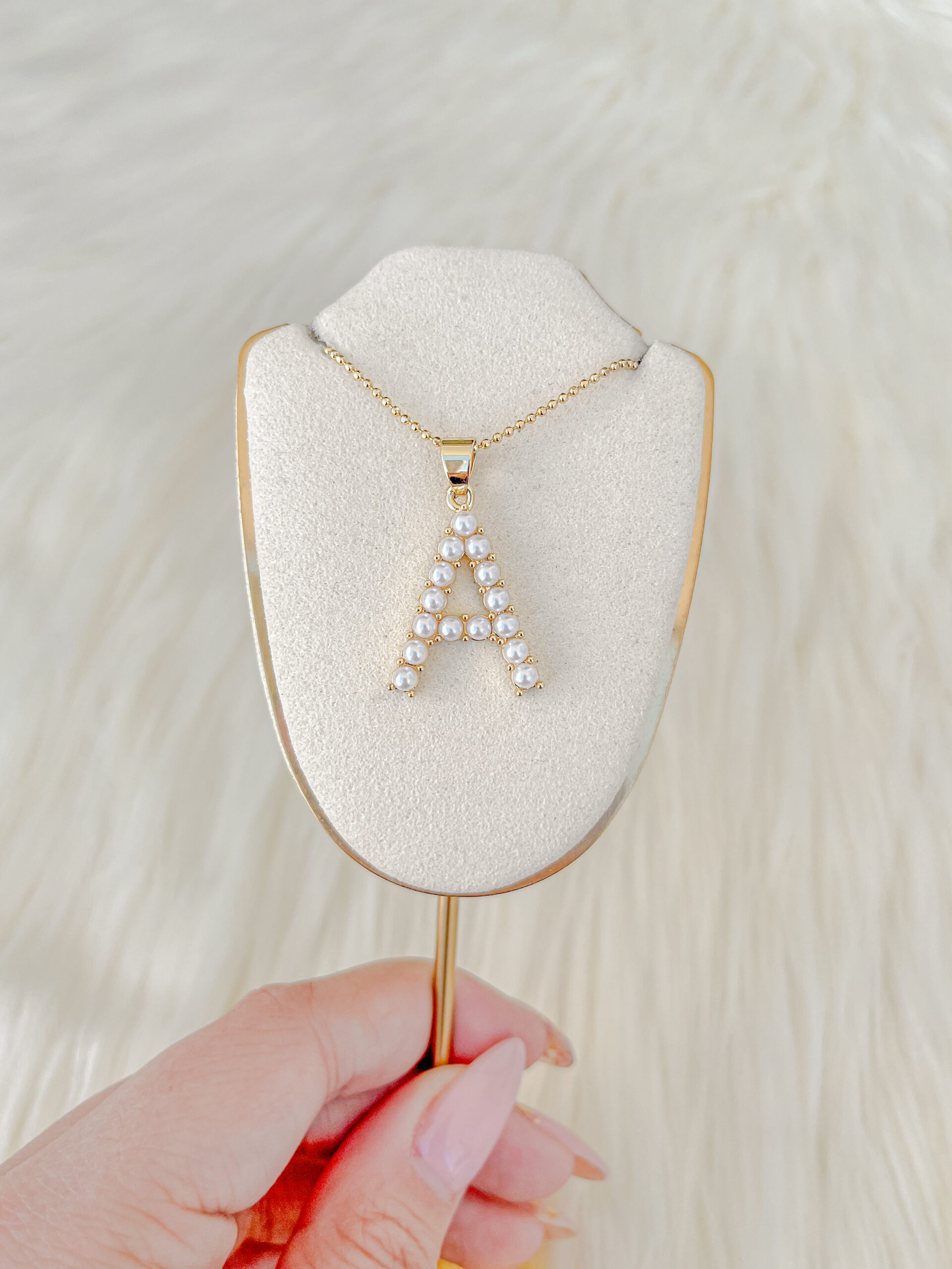 Cadena Letra de Perlas